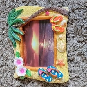 Island-Themed Photo Frame